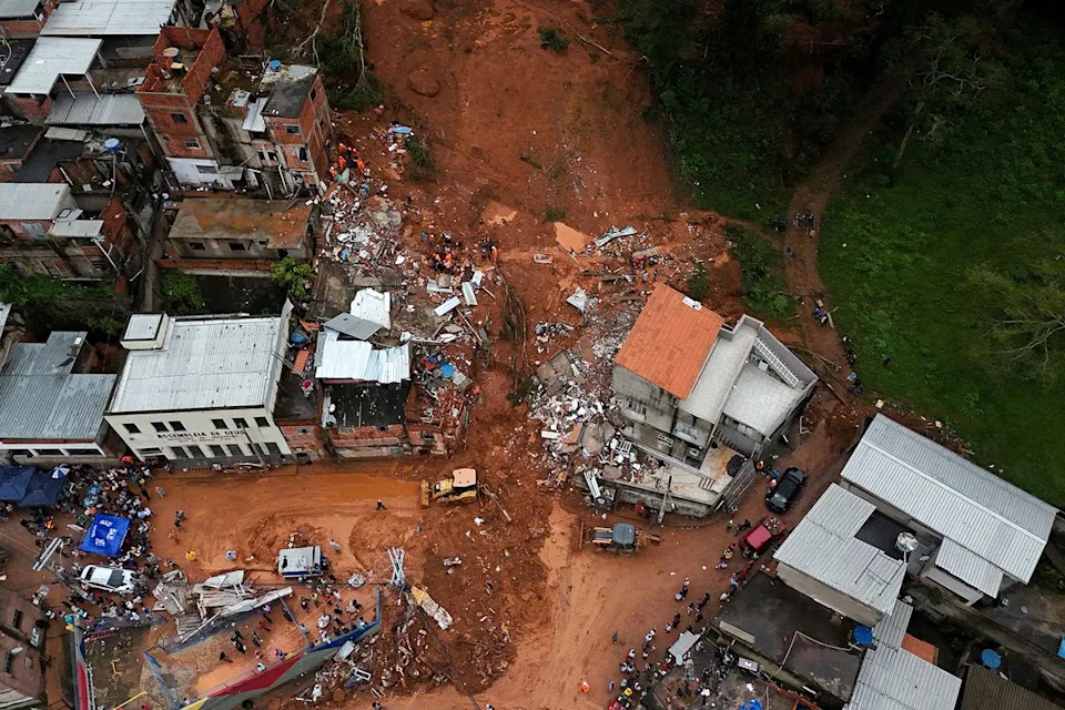 At Least 30 Dead After Massive Landslide Devastates Juiz de Fora Hillside; 39 Still Missing