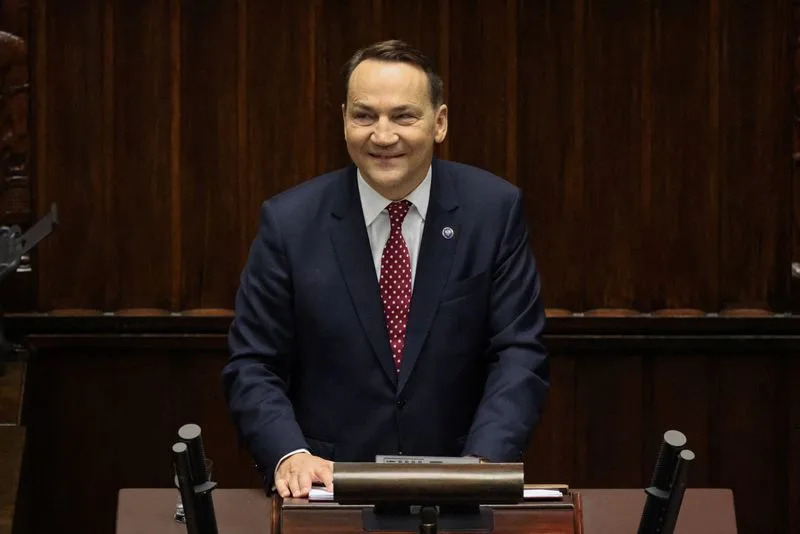 Sikorski: Poljska Je Lojalan Saveznik SAD, Ali Neće Biti „Budala“ — Poziv Evropi Na Veću Odgovornost