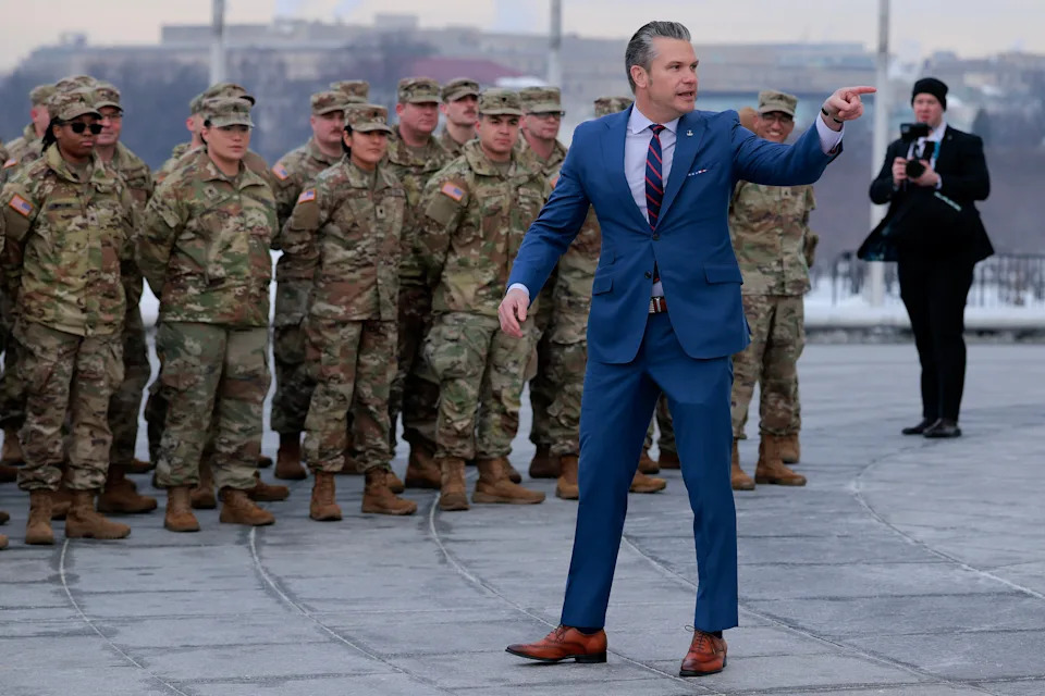 Pentagon Ultimatum to Anthropic Sparks Outcry — Experts Call Move ‘Incoherent’ and ‘Insane’