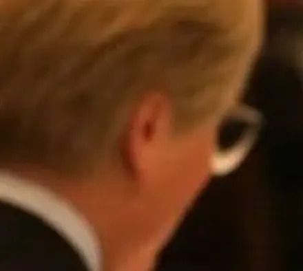 Lažna fotografija: Mark Carney nije večerao sa Ghislaine Maxwell — slika je AI-generisana