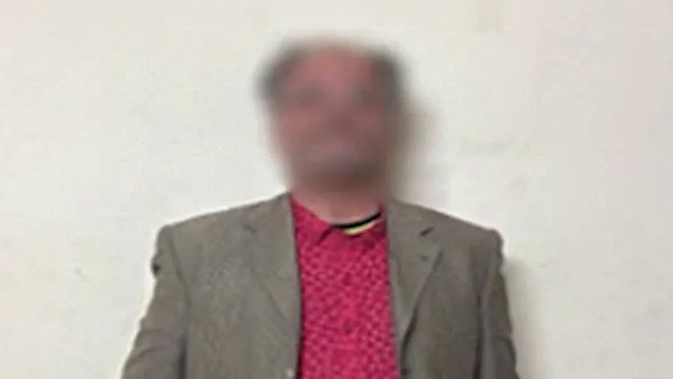 Uhapšen vodič koji je nacrtao štapni lik na 4.000-godišnjoj Piramidi Una — video razbesneo javnost