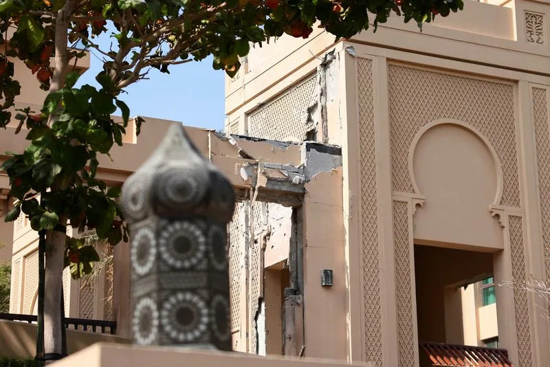 Krhotine presretnutog drona oštetile Etihad Towers u Abu Dabiju; udari se šire Zalivom