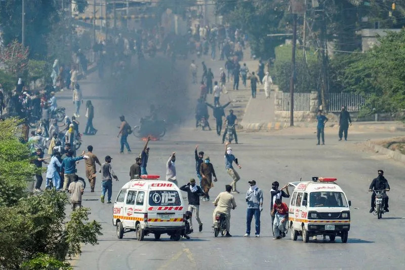 Neredi i proslave posle udara na Iran — najmanje 23 poginula u Pakistanu