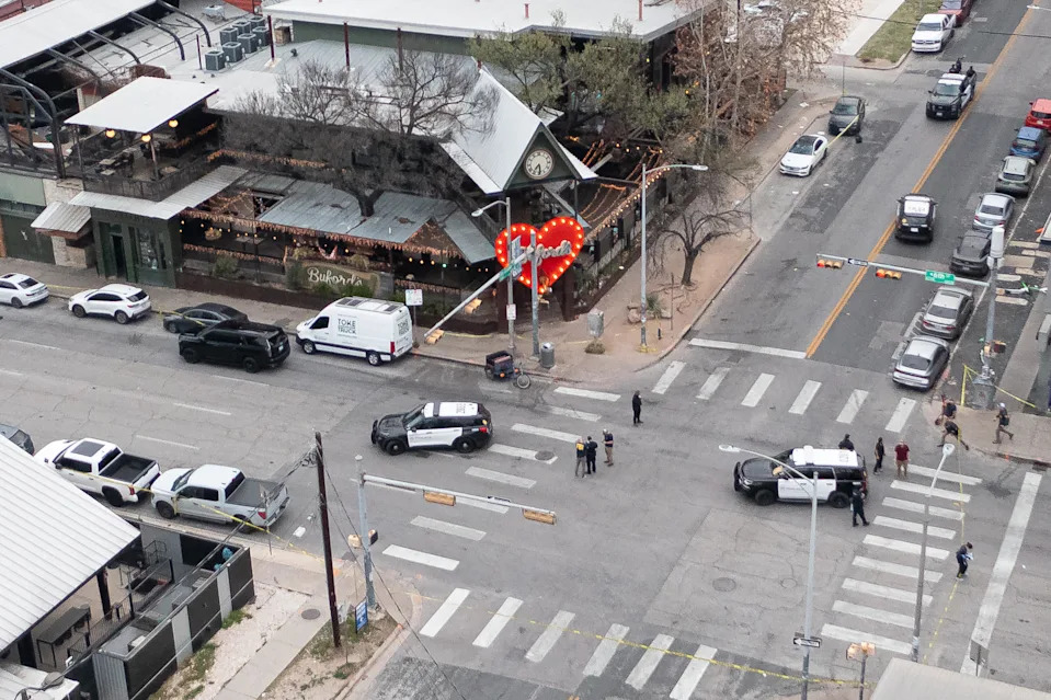 Austin Bar Shooting: Suspect Wore 