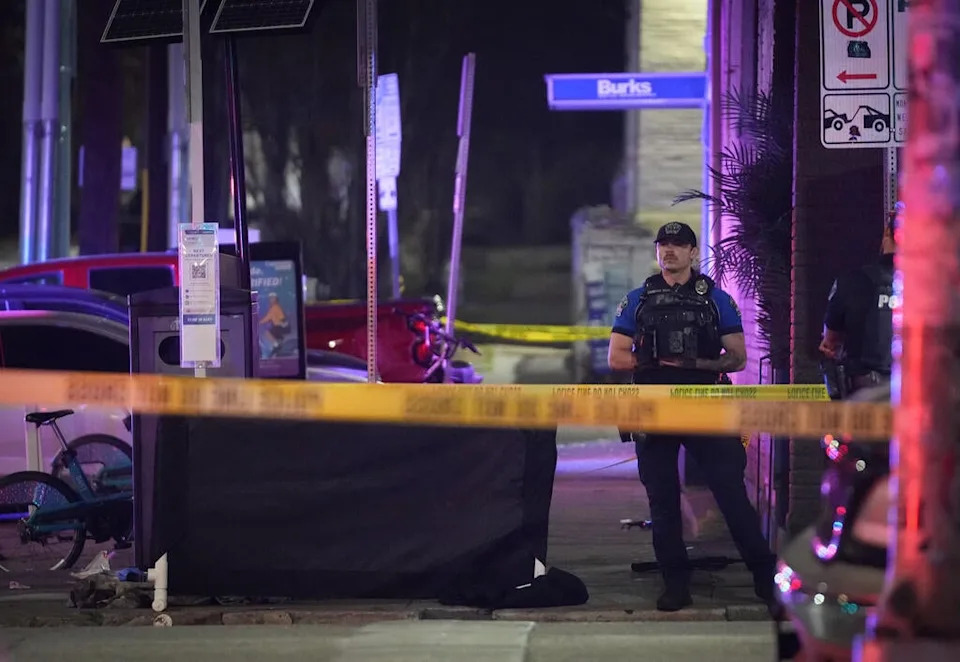 Austin Bar Shooting: Suspect Wore 