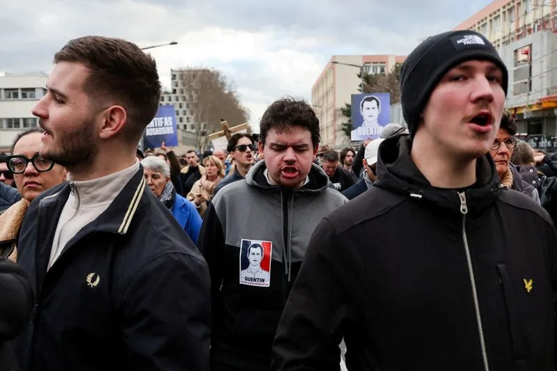 Ubistvo u Lionu Okupilo Krajnju Desnicu širom Evrope — Mobilizacija i Bezbednosni Rizici