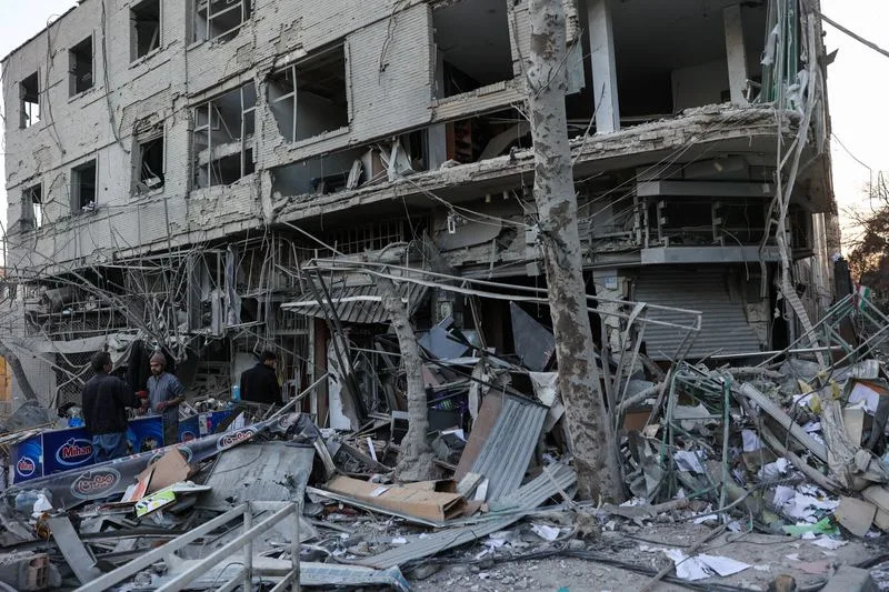 Sukob se širi: Izrael i SAD gađali Iran — nafta prešla $83, berze u padu