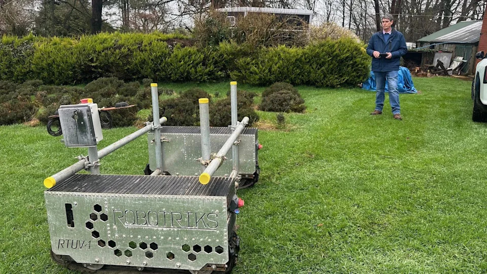 AI Na Farmi U Cornwallu: Mapiranje Pčela, Robotika I Podaci Za Male Farme