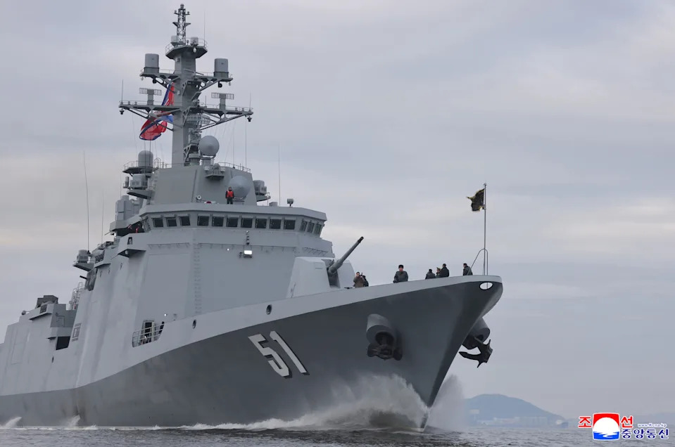 Kim Jong Un Pregledao Razarač Choe Hyon i Najavio Ubrzanje Nuklearnog Naoružavanja Mornarice