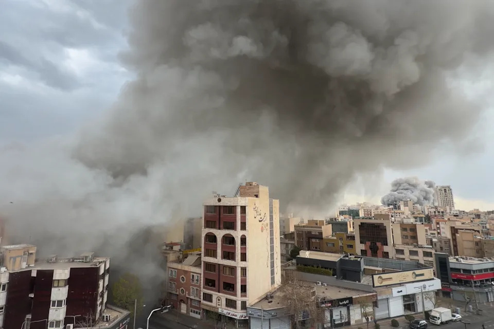 Potresne fotografije: Vazdušni udari SAD i Izraela ostavljaju razaranje u Iranu