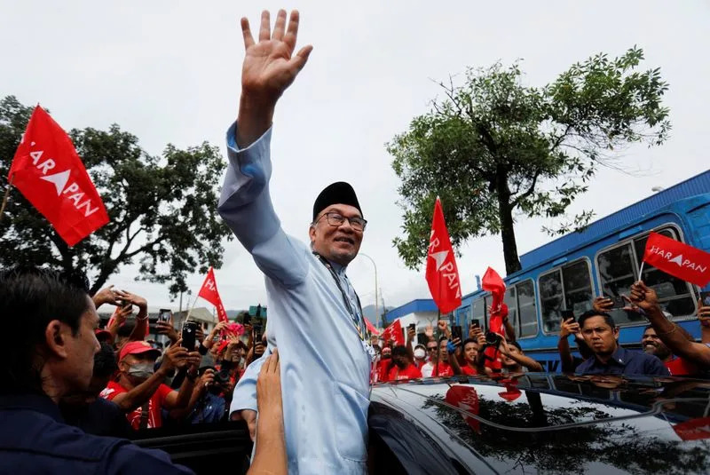 Malaysia's DAP Reconsiders Coalition Role as Anti‑Corruption Scandal Deepens