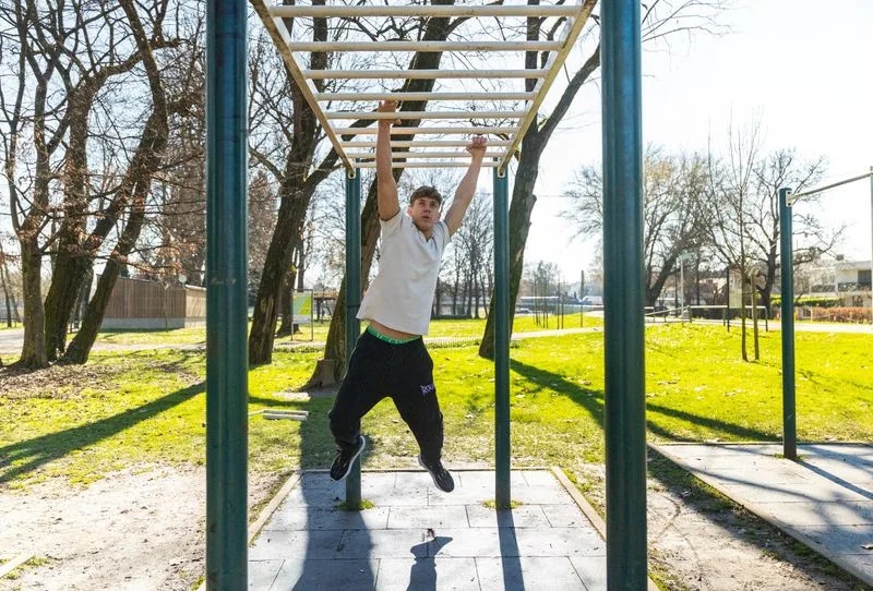 Hrvatska Ponovo Uvodi Obavezni Vojni Rok Posle 17 Godina — 800 Regruta Počinje Obuku