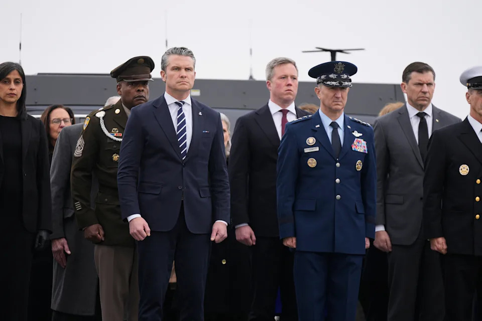 Trump Joins Families at Dover as Six Fallen U.S. Service Members Are Returned After Kuwait Strike