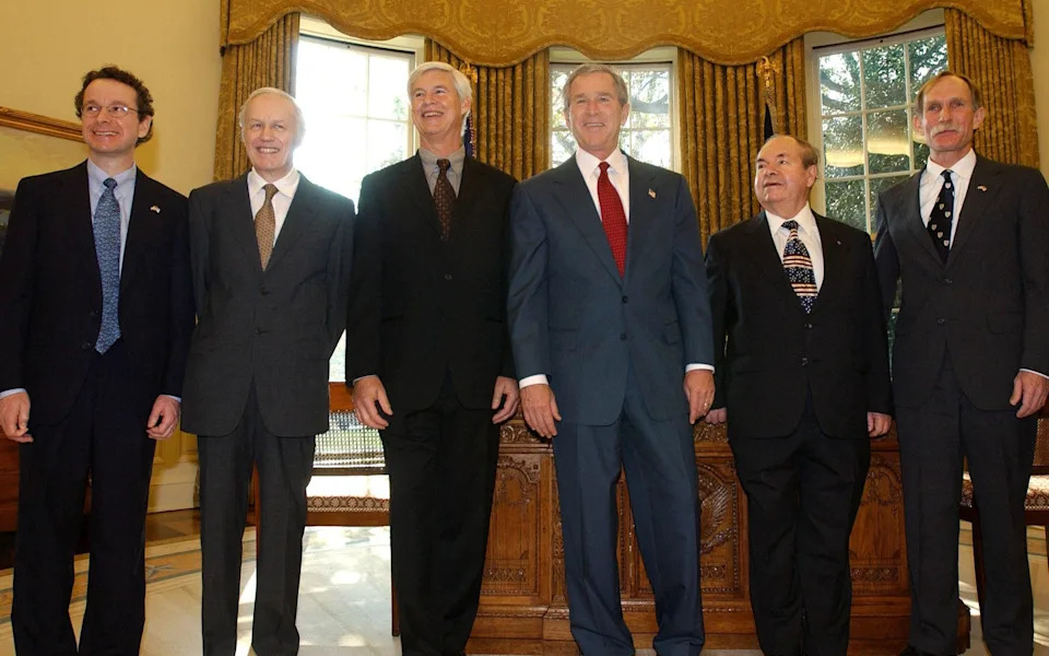 Preminuo Sir Anthony Leggett, Nobelovac Koji Je Razjasnio Superfluidnost Helijuma‑3