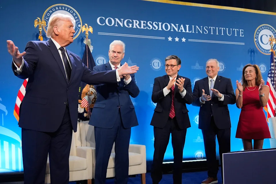 Trump Demands Tough Voting Rules as House Republicans Push Pocketbook Agenda Ahead of Midterms