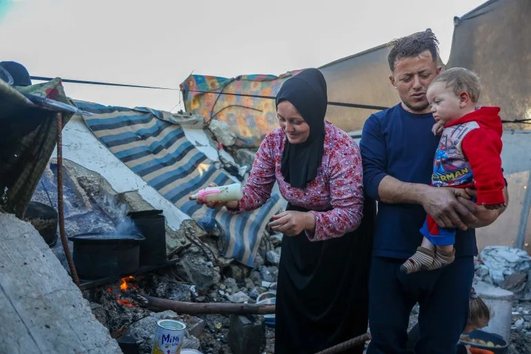 Život Prekriven Sazom: Nedostatak Gasa Prisiljava Porodice u Gazi da Kuvaju Na Otvorenoj Vatri