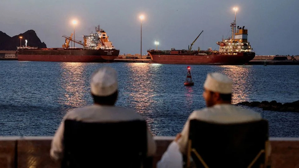 Iran Pojačava Pritisak: Napadi i Mine Zatvaraju Hormuzki Moreuz — Šta Znamo