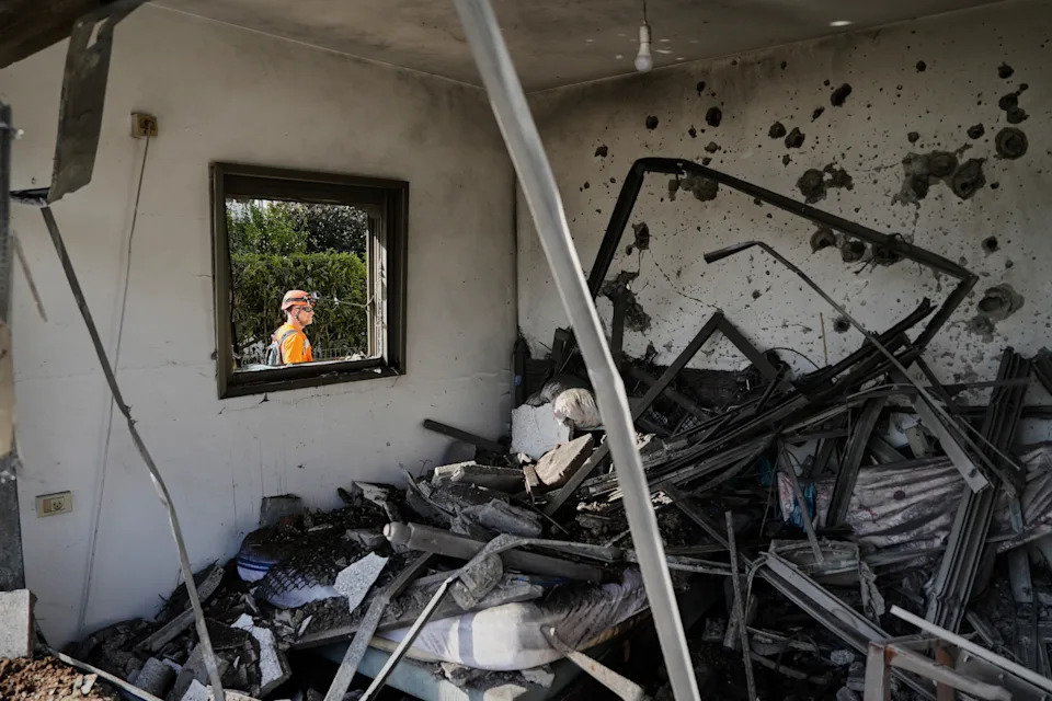 Eskalacija Sukoba: Intenzivni Udarci Na Teheran, Nafta Preko 100$; Civili Masovno Raseљeni