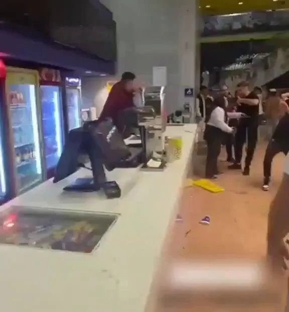 Provera činjenica: Video nije sa aerodroma Ben Gurion — potiče iz Cinema City u Jerusalimu (20.07.2025.)