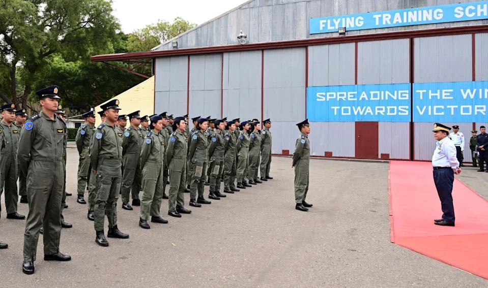 Mjanmar Pojačava Vazdušne Snage: Su-30 Među Novim Borbenim Avionima, Vojska Povratila Tagaung