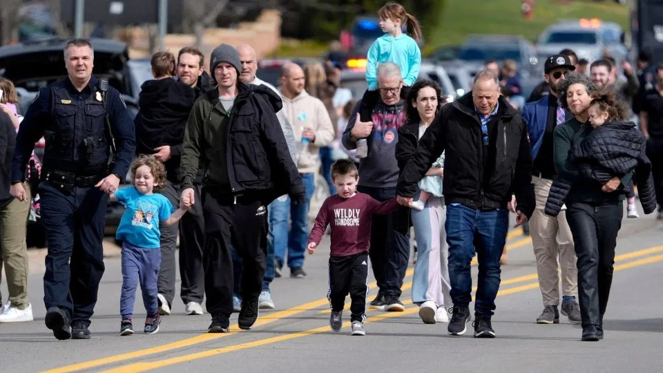 After Deadly Ramming Attack, Temple Israel Community Vows to Keep Gathering