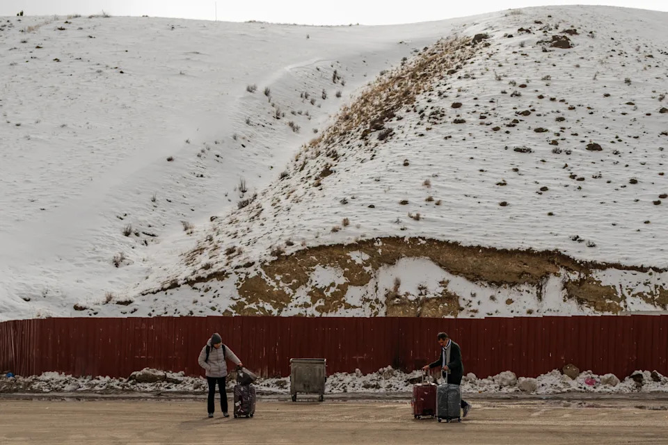 Rat U Iranu Gura Milione U Raseljavanje — Turska Pojačava Granicu