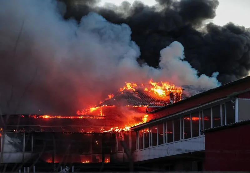 Petoro Poginulo u Masovnim Ruskim Vazdušnim Napadima na Ukrajinu — 430 Dronova, 68 Projektila