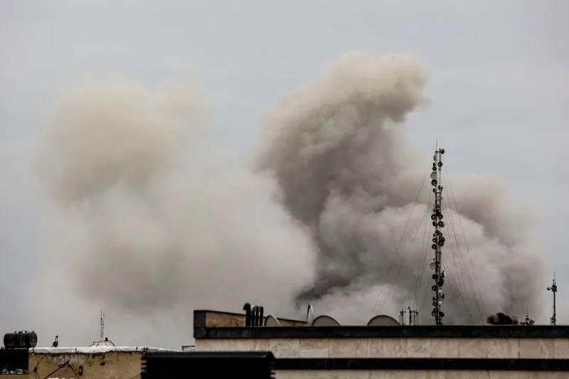 Izrael Planira Najmanje Tri Sedmice Rata; Vazdušni Napadi Pogađaju Iran, Dronovi Gađaju UAE