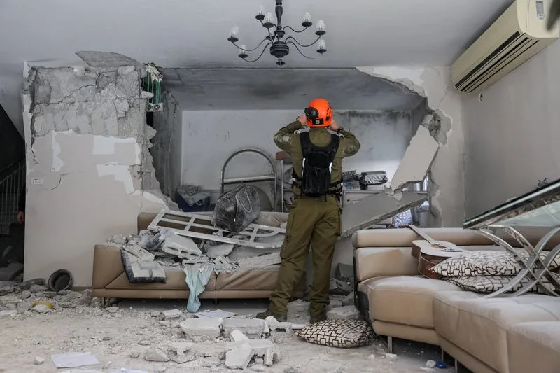 Izrael Planira Najmanje Tri Sedmice Rata; Vazdušni Napadi Pogađaju Iran, Dronovi Gađaju UAE