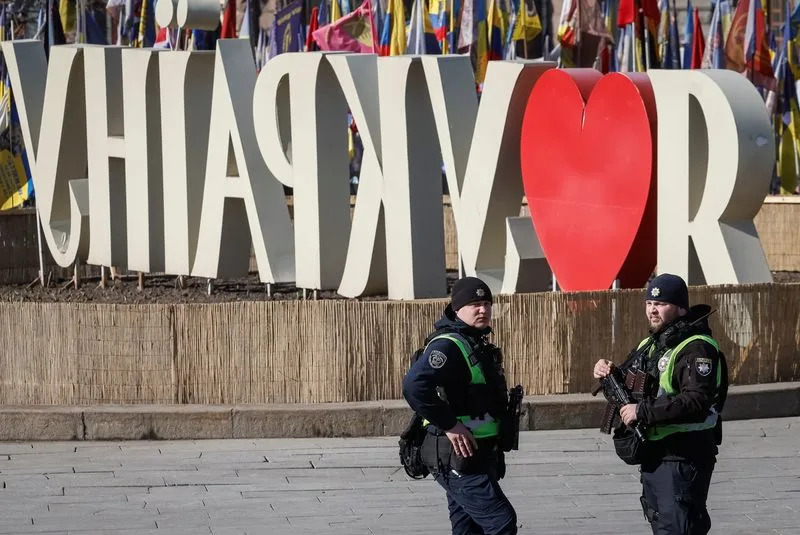 Retki dnevni napad dronovima na Kijev: Vazdušna odbrana oborila 194 od 211, krhotine pale na Trg nezavisnosti