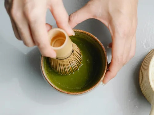 Može Li Šolja Matcha Čaja Zaustaviti Kijanje? Japanska Studija Donosi Neočekivane Nalaze