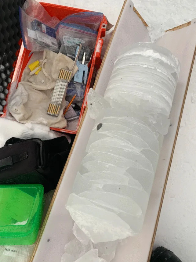 Stari Led iz Antarktika Otkiva: Okeani Su Mogle Pokretati Davne Klimatske Promene