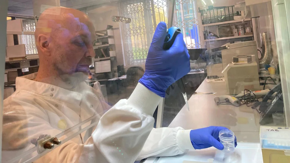 DNK Posle Četiri Decenije: 75-godišnjak osuđen za silovanje iz 1985. u Sheffieldu