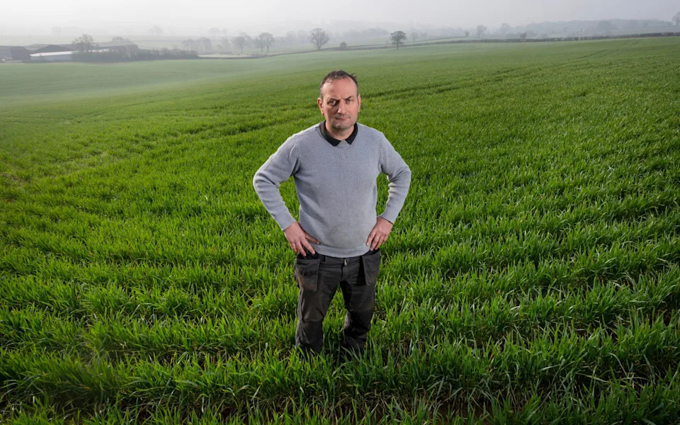 Iscrpljeni farmeri upozoravaju: Porast cena đubriva i goriva ugrožava bezbednost hrane u Velikoj Britaniji