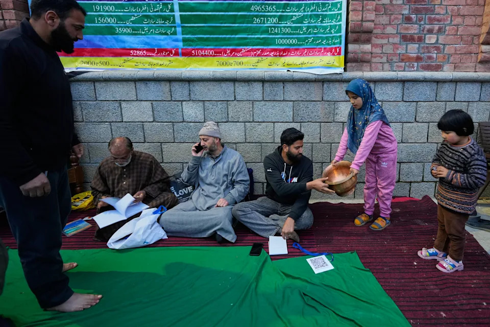 Solidarnost iz Kašmira: Stanovnici prikupljaju zlato, novac i stoku za pomoć Iranu