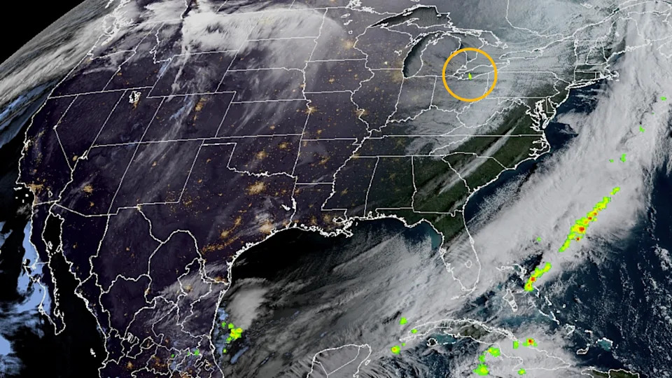 Meteorit Veličine Dinje Probio Krov U Hjustonu Dok Su Nad SAD Padali Više „Vatrenih Meteora“