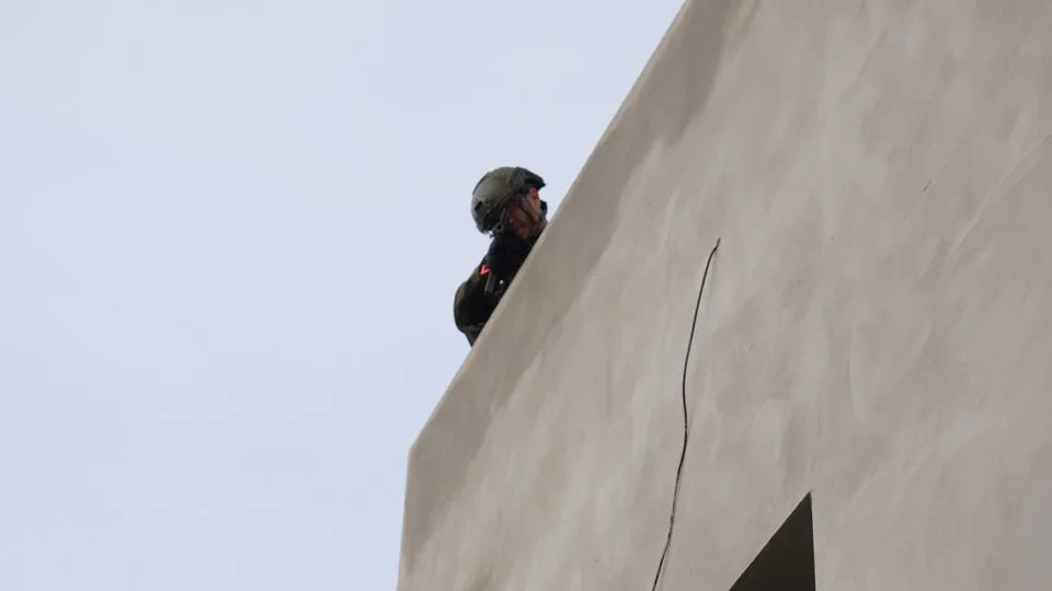 Vojnici podržali doseljenike, pritvorili Palestince i CNN tim u Tayasiru — govorili o osveti