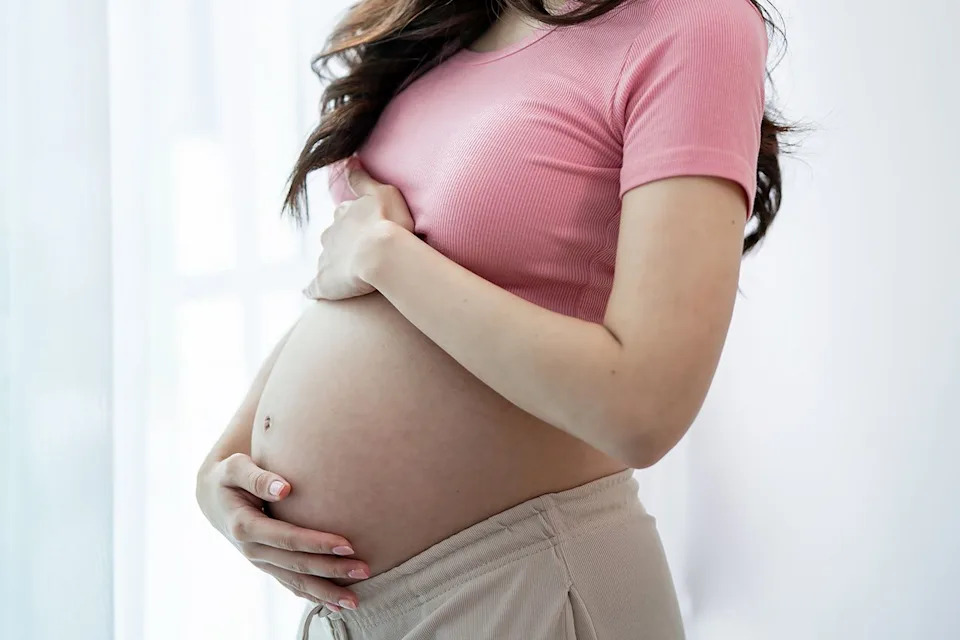 Father and Son Barred From Donating After Alleged 600+ Children Tied to Their Sperm Donations