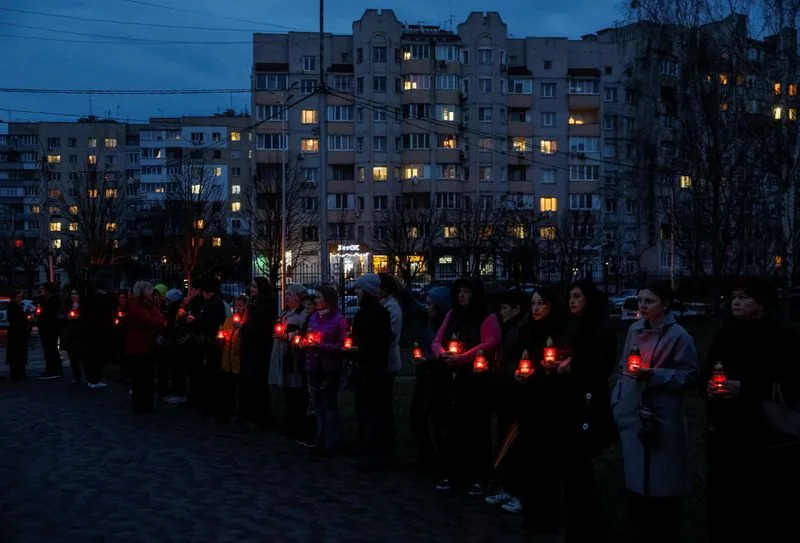 Kaja Kallas i ministri EU u Kijevu na godišnjici masakra u Buči — podrška i pozivi na pravdu