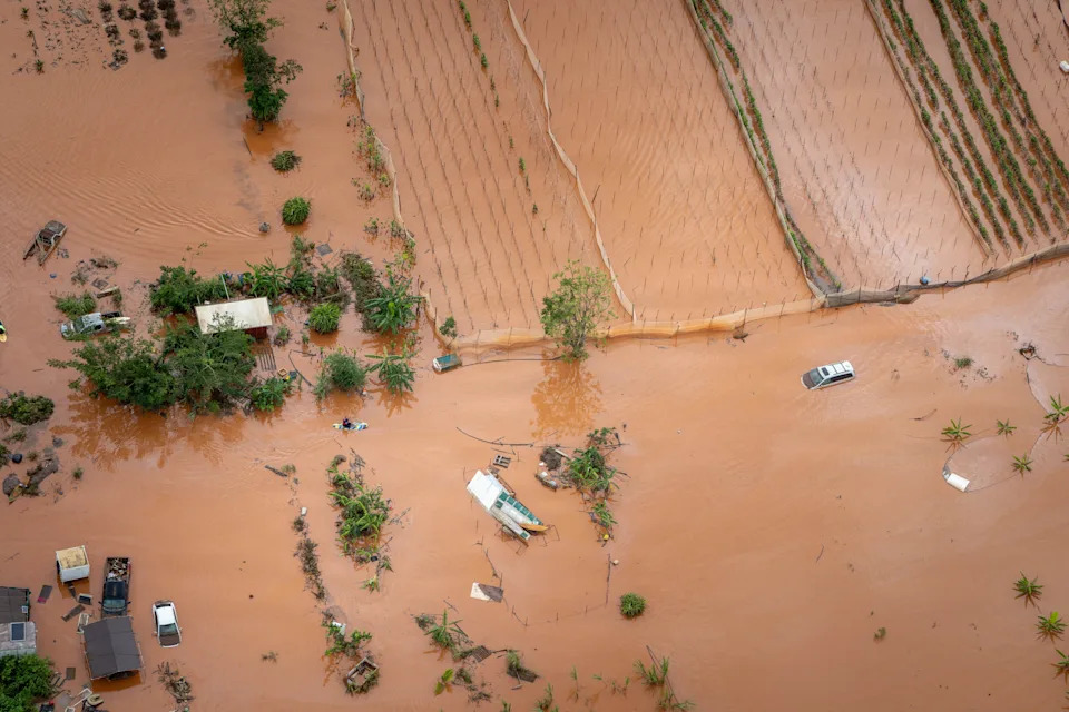 Haotični mart 2026: Poplave na Havajima, trocifrene temperature na zapadu i uloga džet strima