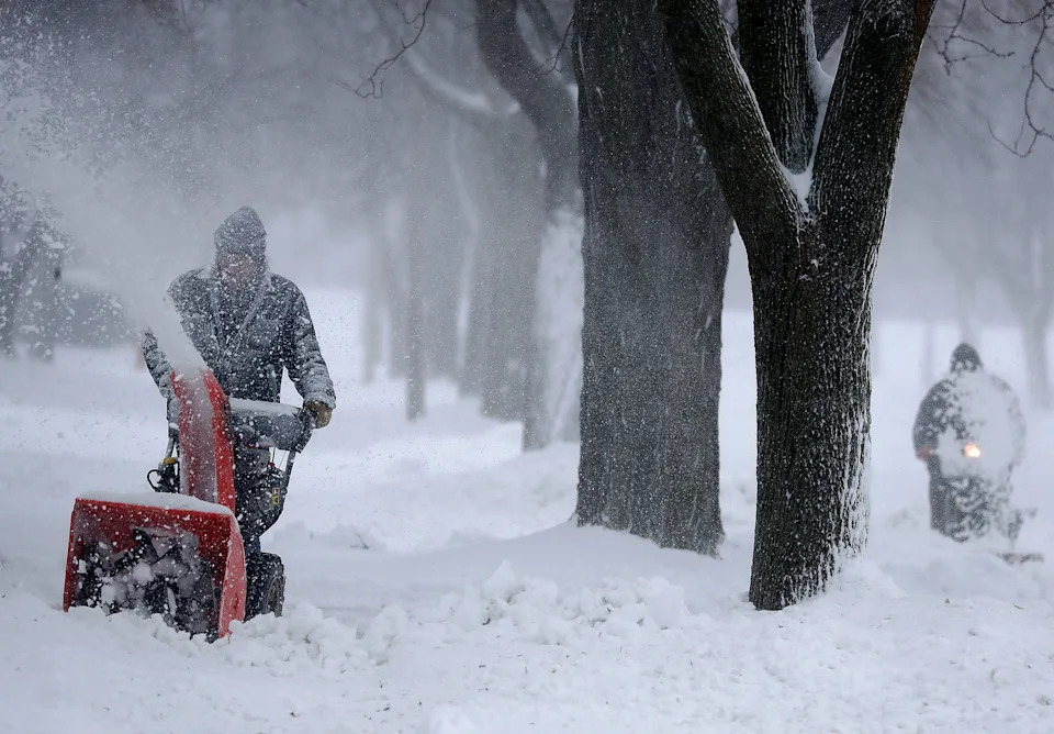 Haotični mart 2026: Poplave na Havajima, trocifrene temperature na zapadu i uloga džet strima