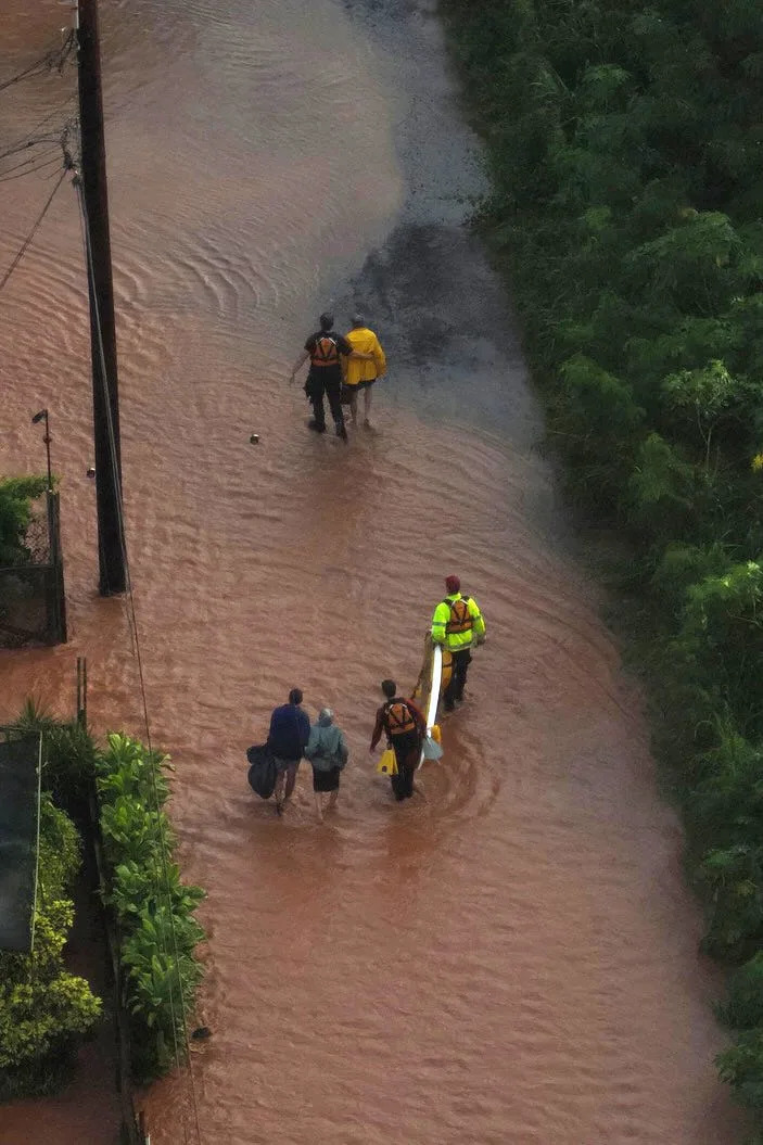 Haotični mart 2026: Poplave na Havajima, trocifrene temperature na zapadu i uloga džet strima