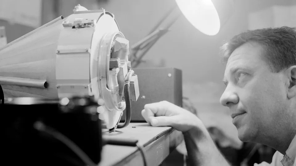 Viralna Fotografija Na ISS‑u: 'Vanzemaljsko Jaje' Je Bio Krompir Spudnik‑1