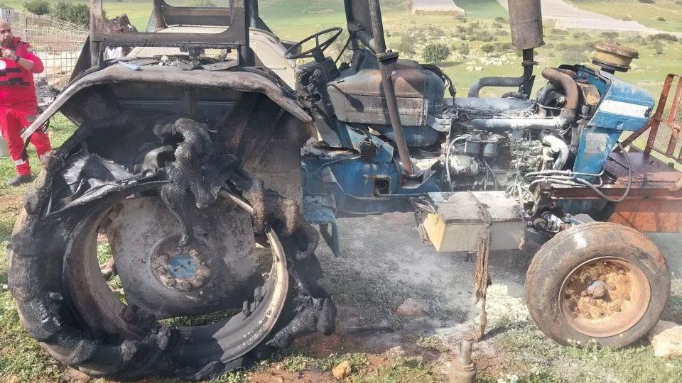 Naseljenici Ponovo Napali Tajasir: Najmanje 4 Povređena, Kuće i Vozila Zapaljeni — Meštani Optužuju IDF