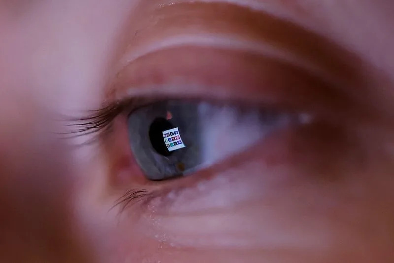 Grčka Planira Zabranu Društvenih Mreža Za Decu Mlađu Od 15 Godina — Roditelji Očajni