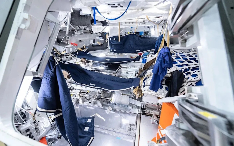 Astronauti Artemis II: Orion Napustio Zemljinu Orbitu i Krene Ka Mesečevoj Dalekoj Strani