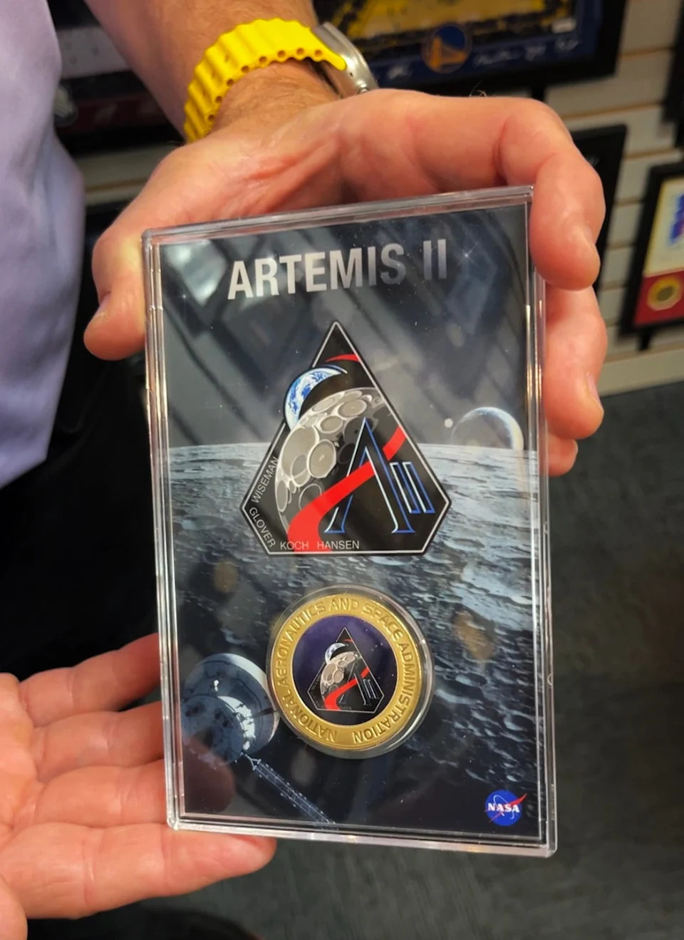 Artemis II Astronauti Ponesli Sertifikovane Pametne Telefone Na Let Do Meseca