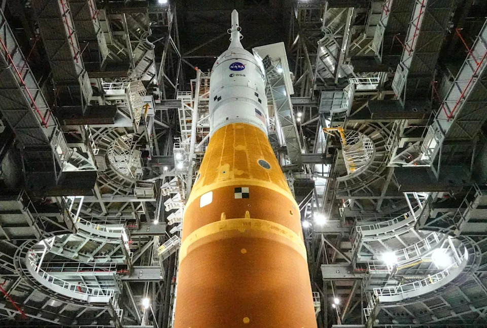 Artemis II Astronauti Ponesli Sertifikovane Pametne Telefone Na Let Do Meseca