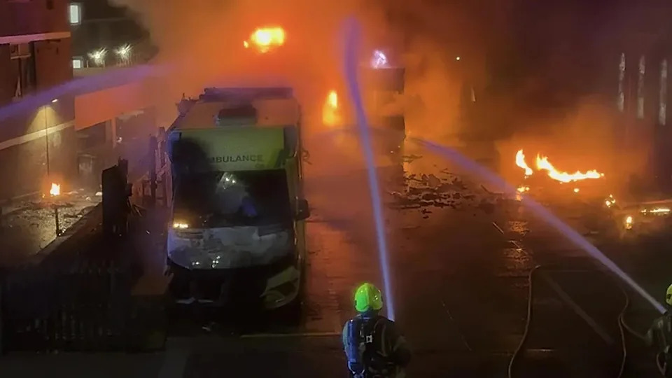 Troje Optuženo Za Paljenje Ambulanti Jevrejske Zajednice U Londonu; Protuteroristička Istraga