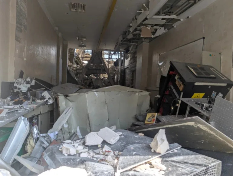 Vazdušni Udarima Uništeni Istraživački Centri: Univerziteti, Institut Pasteur i Industrija Pogođeni u Iranu